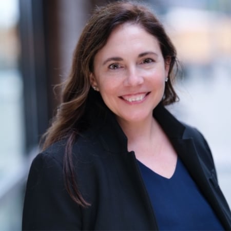 Vanessa Bernarding Headshot